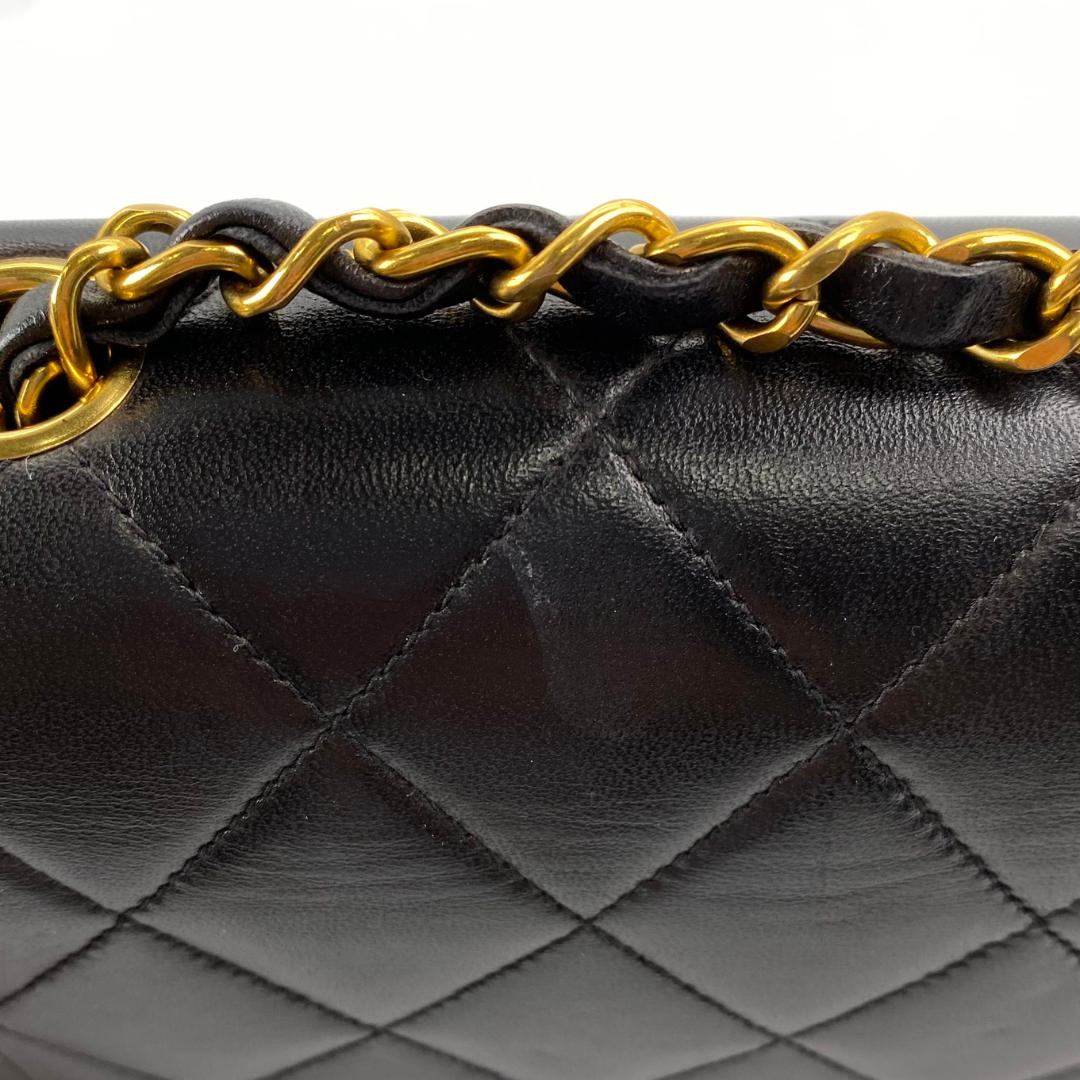 Kaori, 3 Series Small Diana Black Lambskin with seal and card