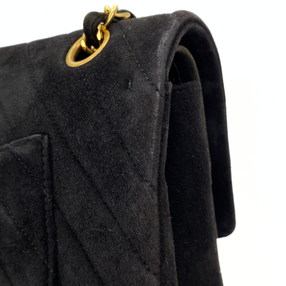 Jiho, 1 Series Medium Classic Flap Chevron Black Suede with seal and card