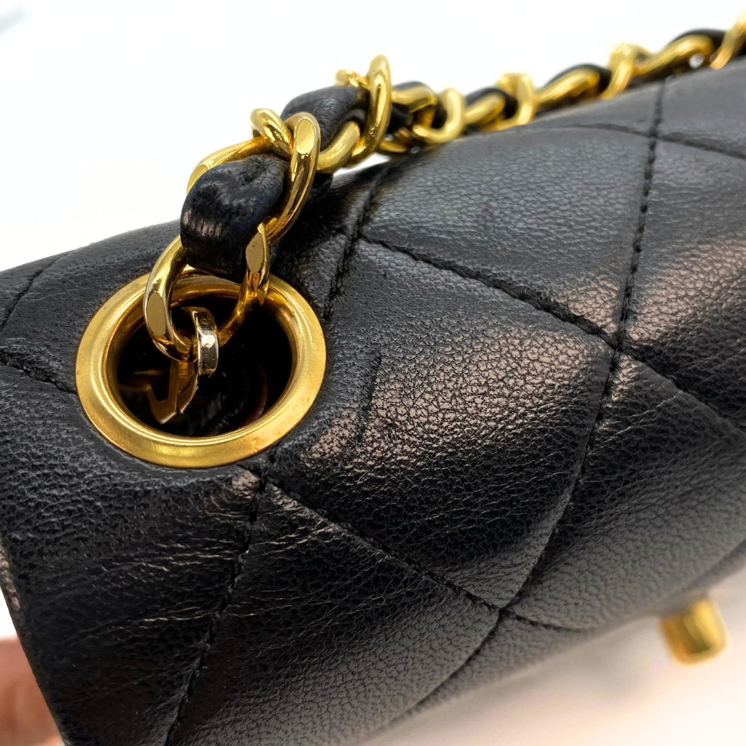 Michiru, 1 Series Square 17cm Black Lambskin with seal and card