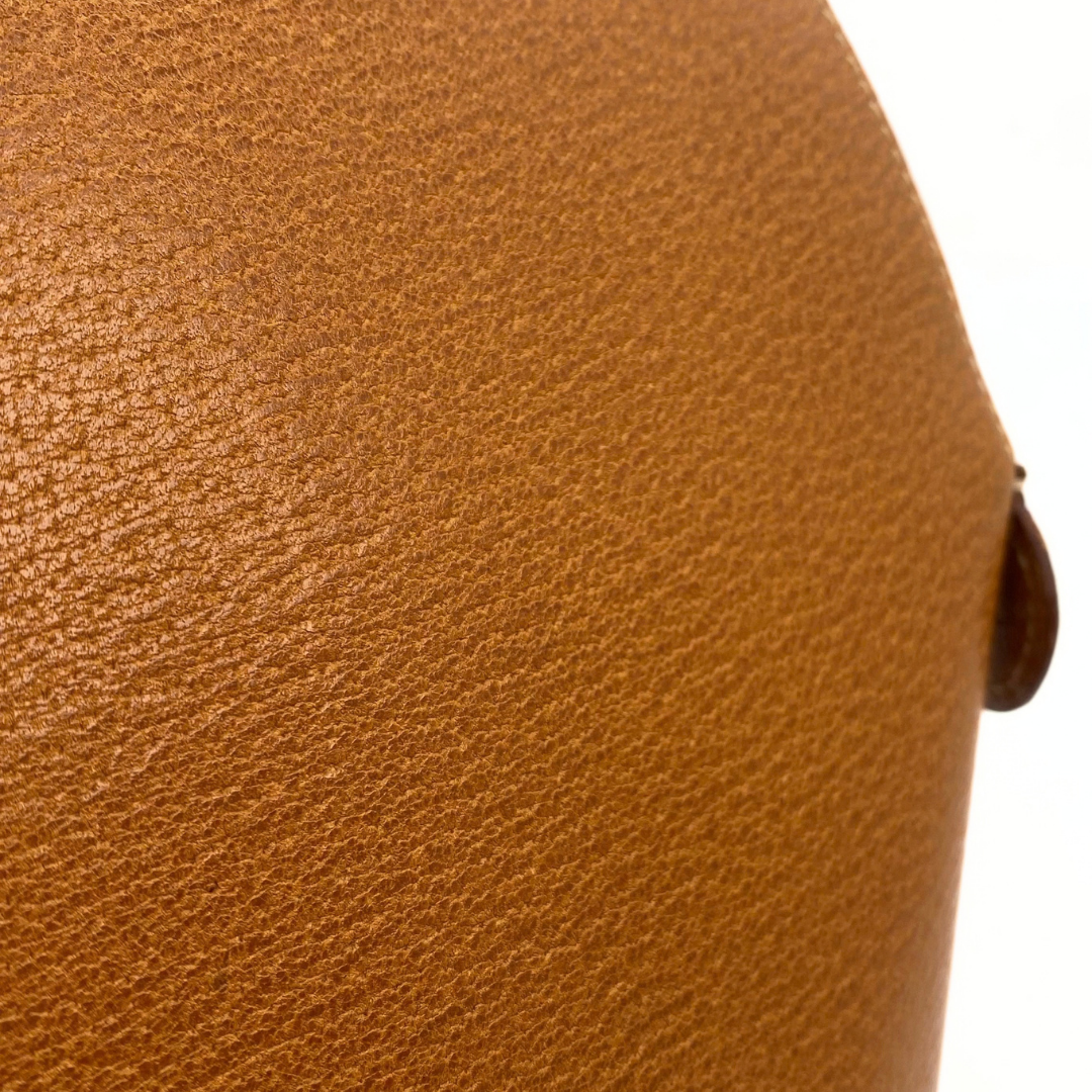 Sumire, 1992 De Bowe Brown Pigskin with stamp ○V