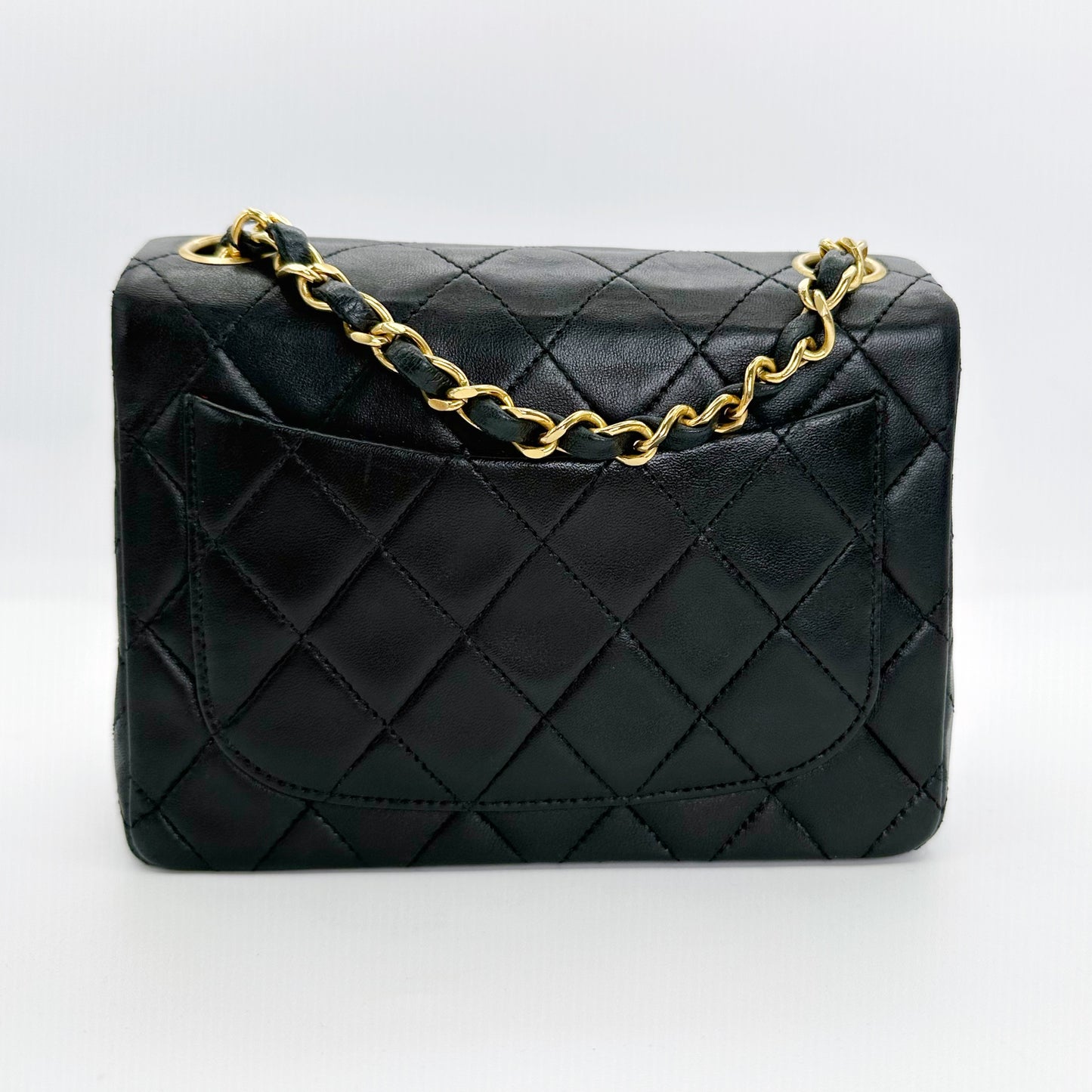 Akane, Vintage Authentic Chanel 0 series 17cm mini square black lambskin with seal