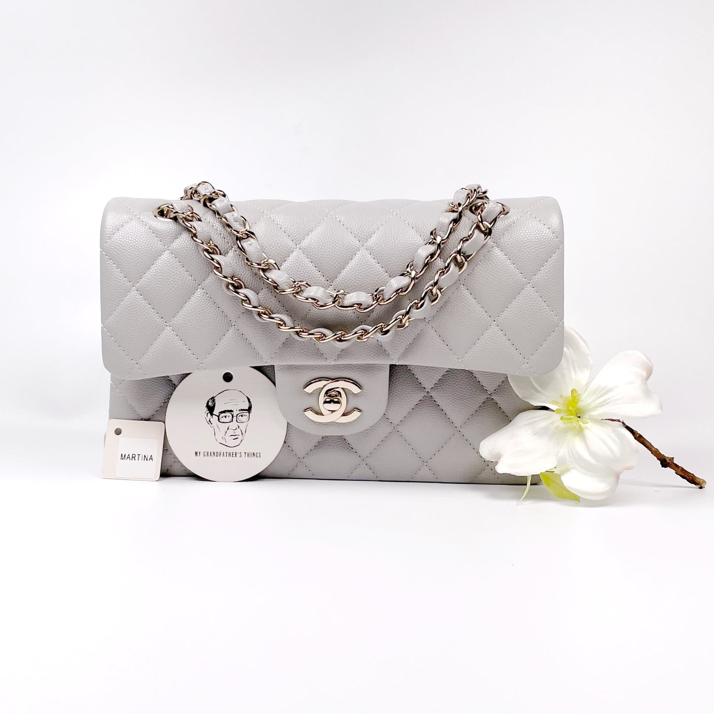 Martina, 21A Small light grey caviar classic flap with LGHW microchipped