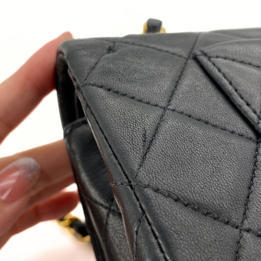 Gleb, 2 Series Small Classic Flap Black Lambskin with seal and card