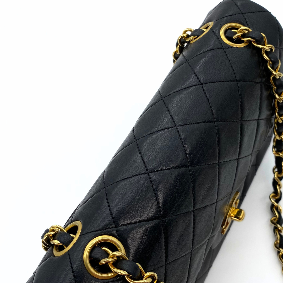 Nico, 1 Series Small Classic Flap Black Lambskin with seal and card