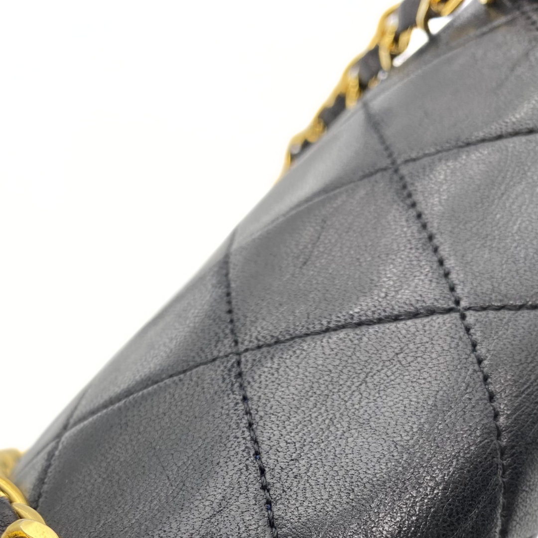 Ruslan, 1 Series Small Tab Border Black Lambskin with seal and card
