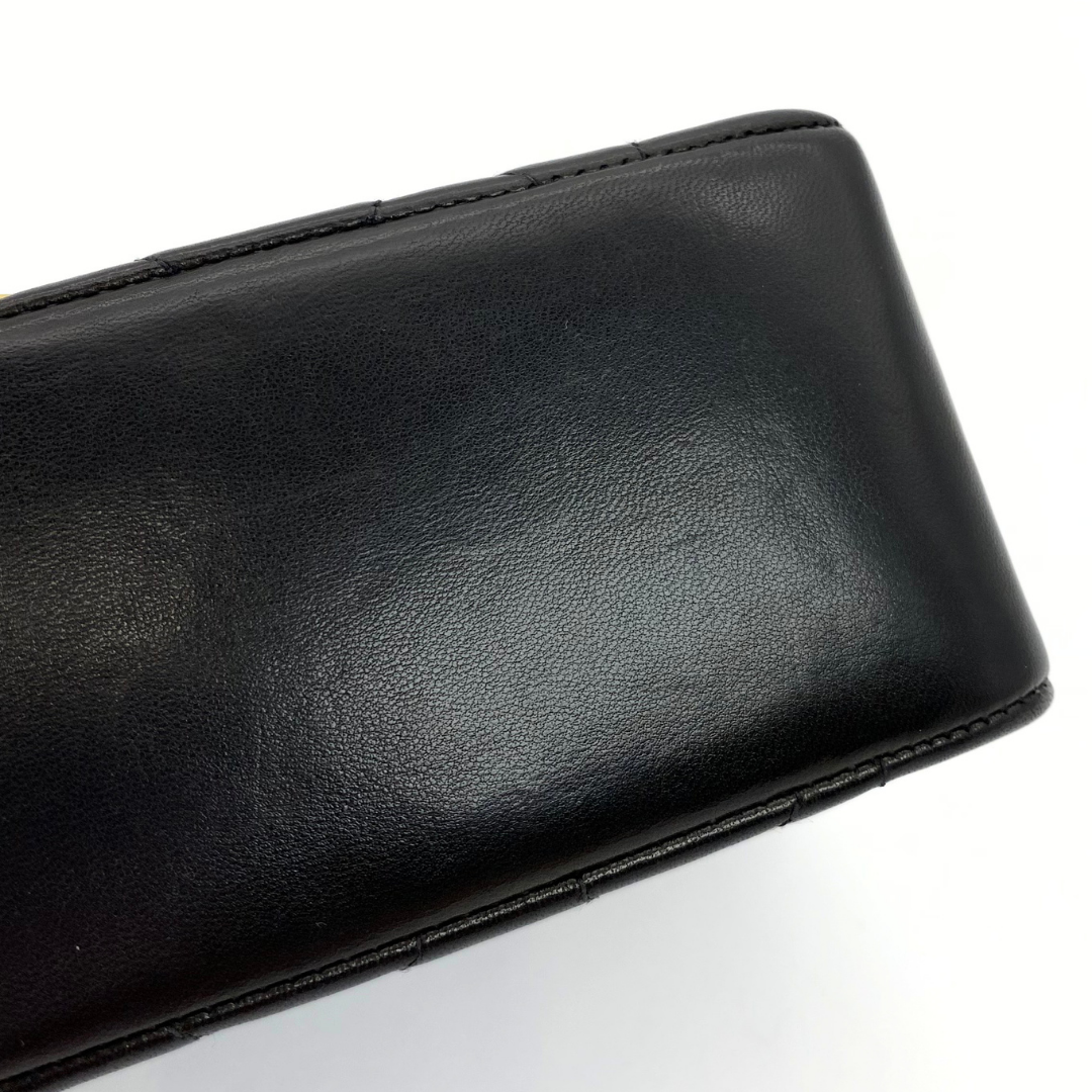 Ichika, 3 Series Small Diana Black Lambskin with seal and card