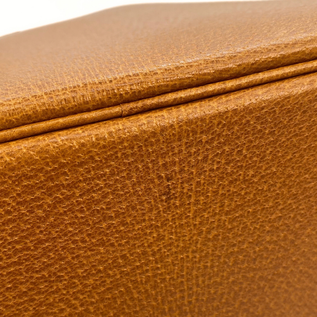 Sumire, 1992 De Bowe Brown Pigskin with stamp ○V