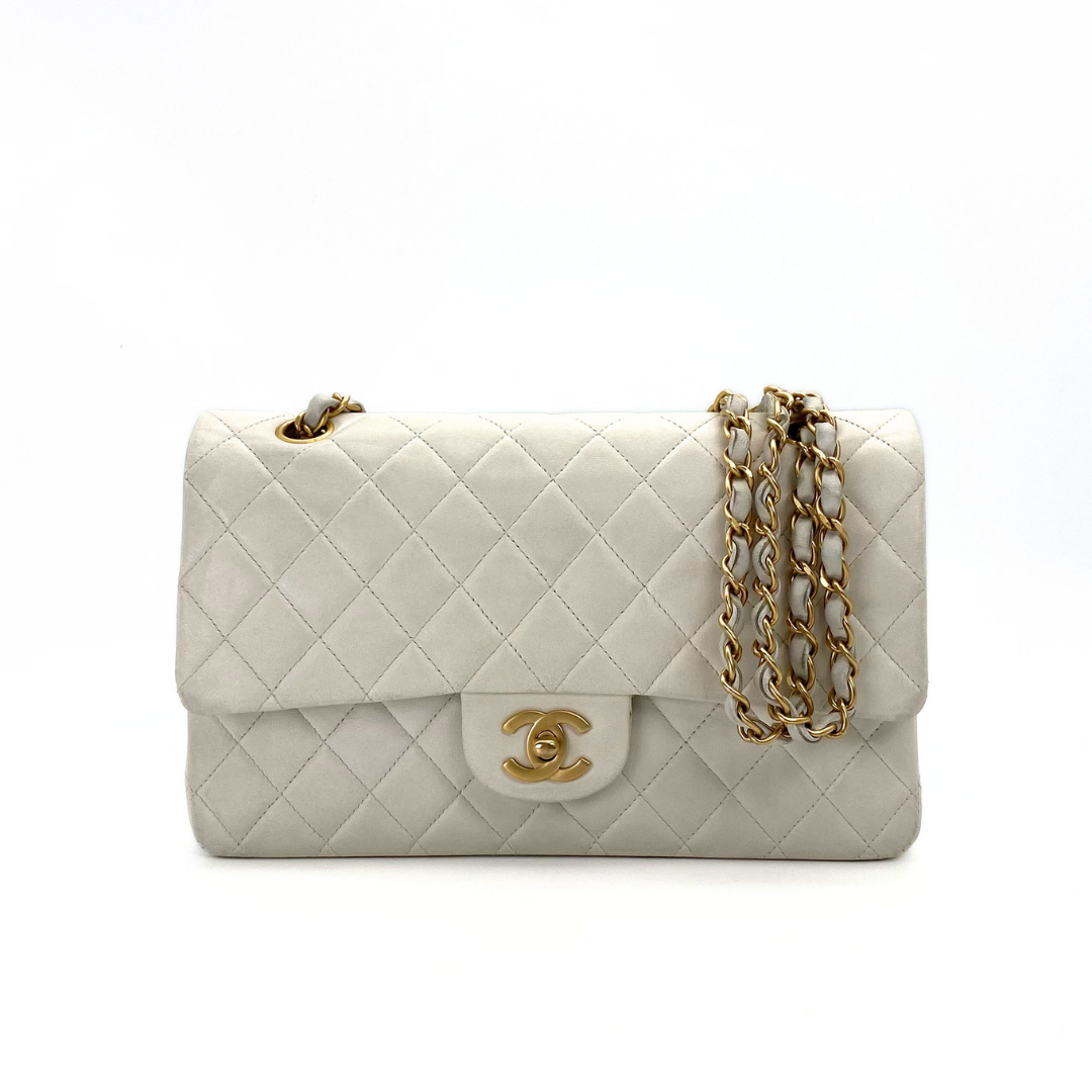 Sunwoo, 6 Series Medium Classic Flap White Lambskin wtih seal and card