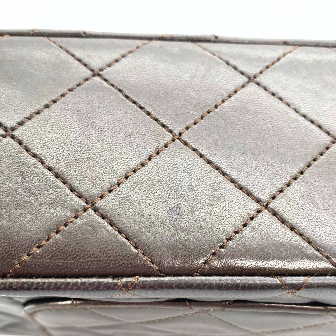 Leandro, 1 Series Small Classic Flap Brown Lambskin with seal only