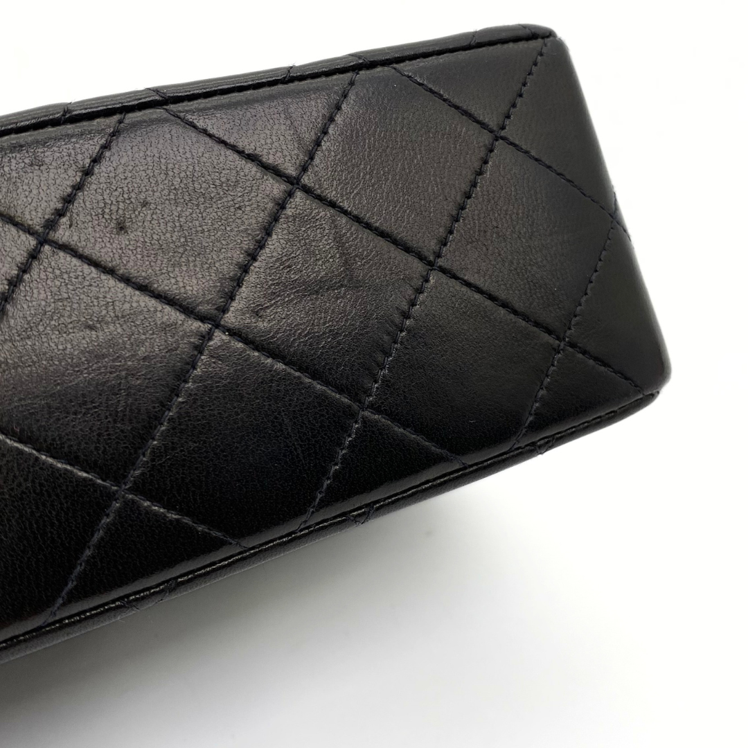 Iloma, 2 Series Small Classic Flap Black Lambskin with seal and card