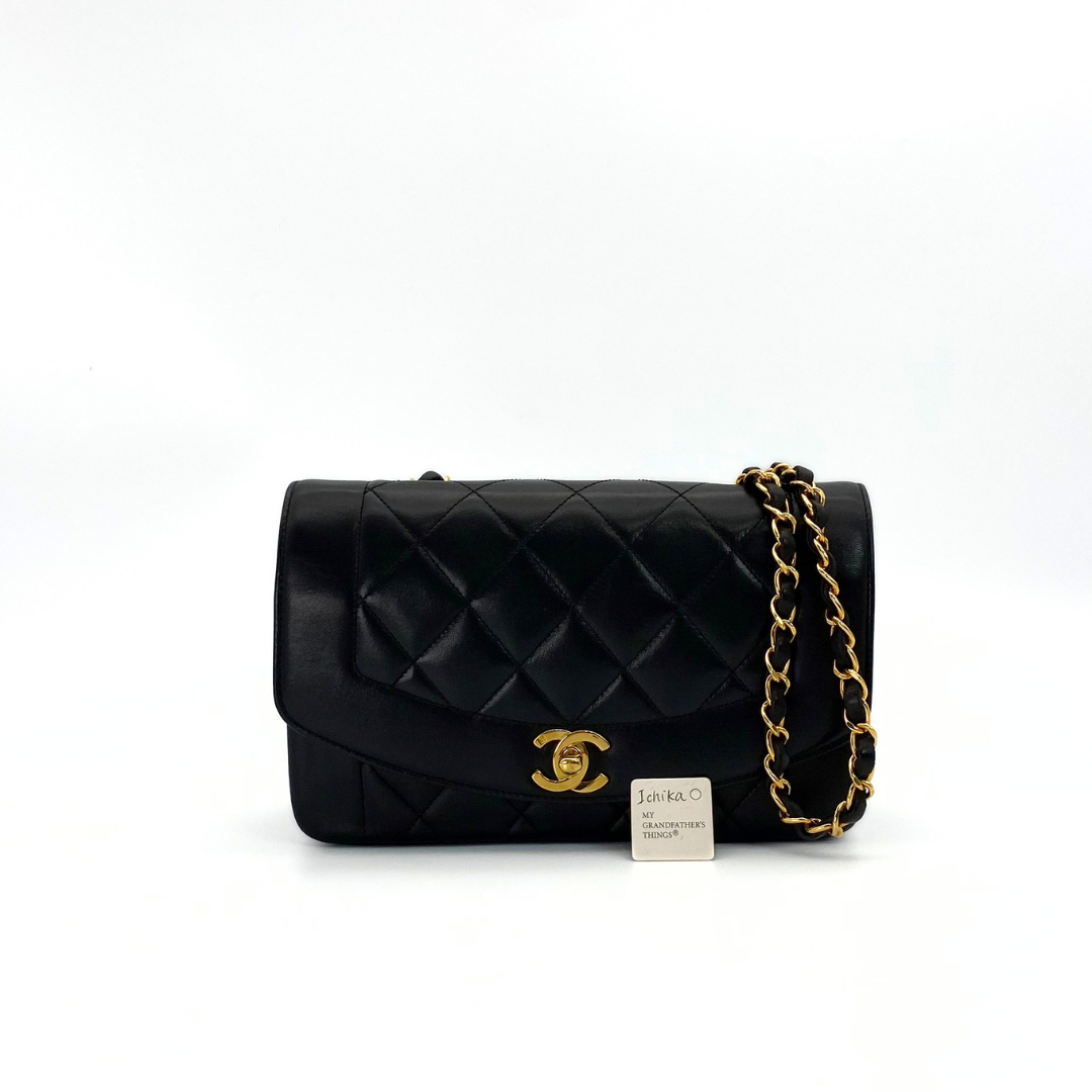 Ichika, 3 Series Small Diana Black Lambskin with seal and card