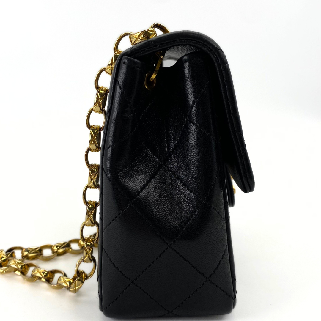 Hayato, 2 Series Mini Sq17 Black Lambskin with Bijoux Chain with seal only