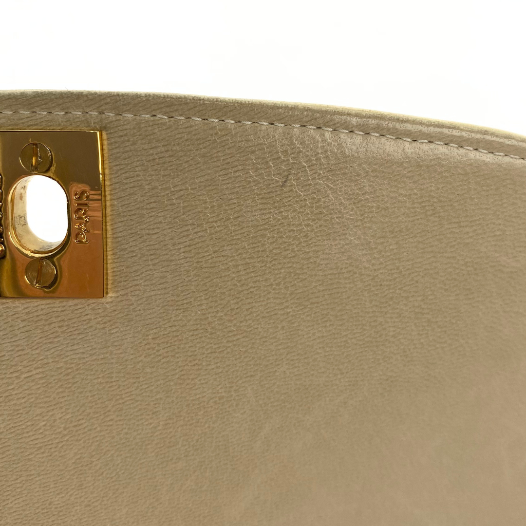 Iduna, 2 Series Medium Beige Lambskin with seal and card