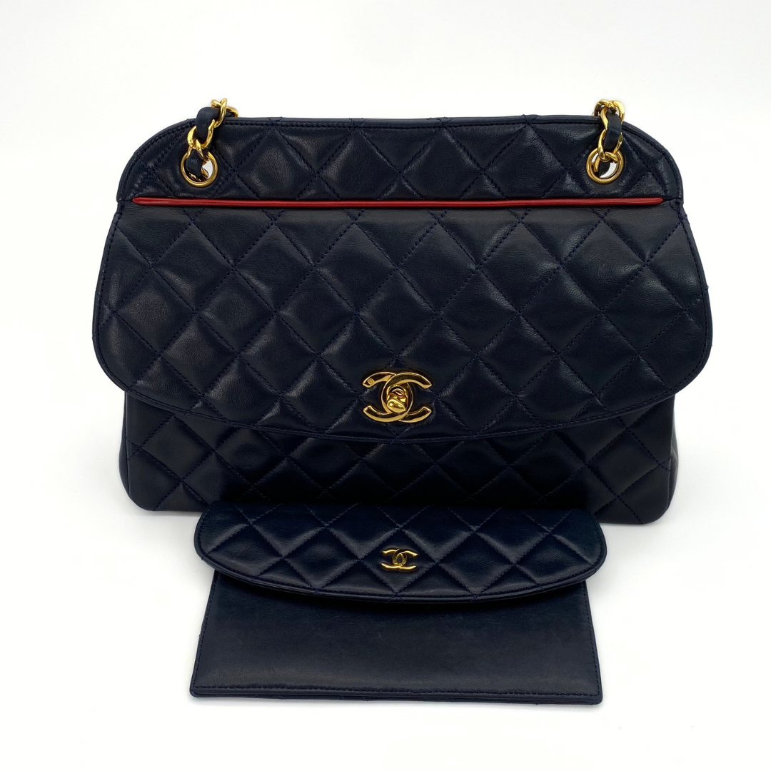 Taiga, 1 Series Navy Lambskin Tote with seal only