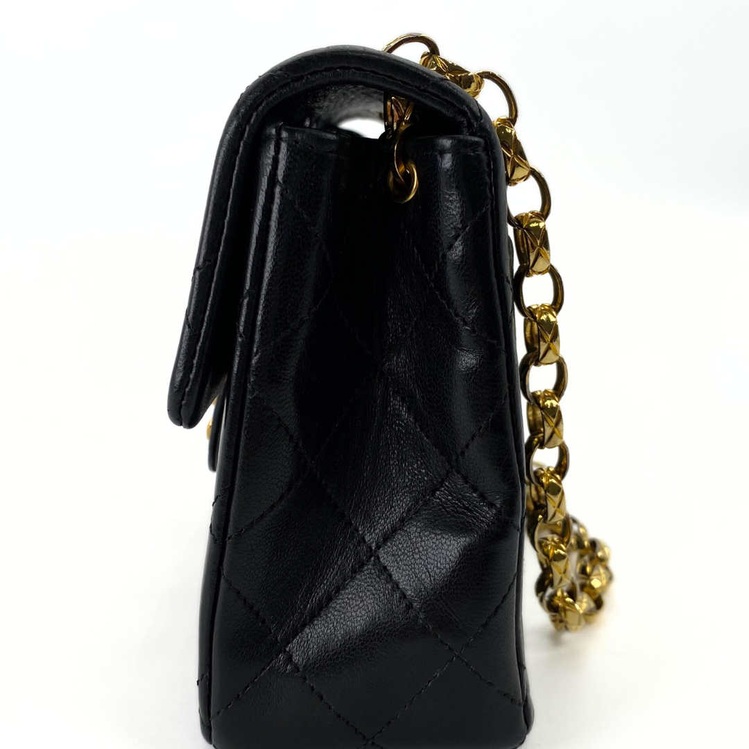 Hayato, 2 Series Mini Sq17 Black Lambskin with Bijoux Chain with seal only