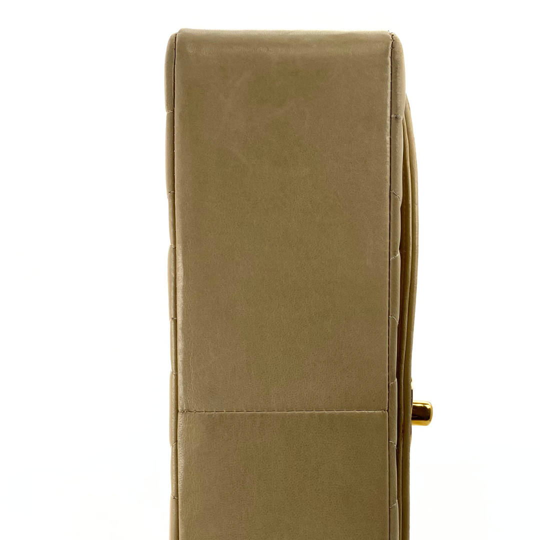 Iduna, 2 Series Medium Beige Lambskin with seal and card