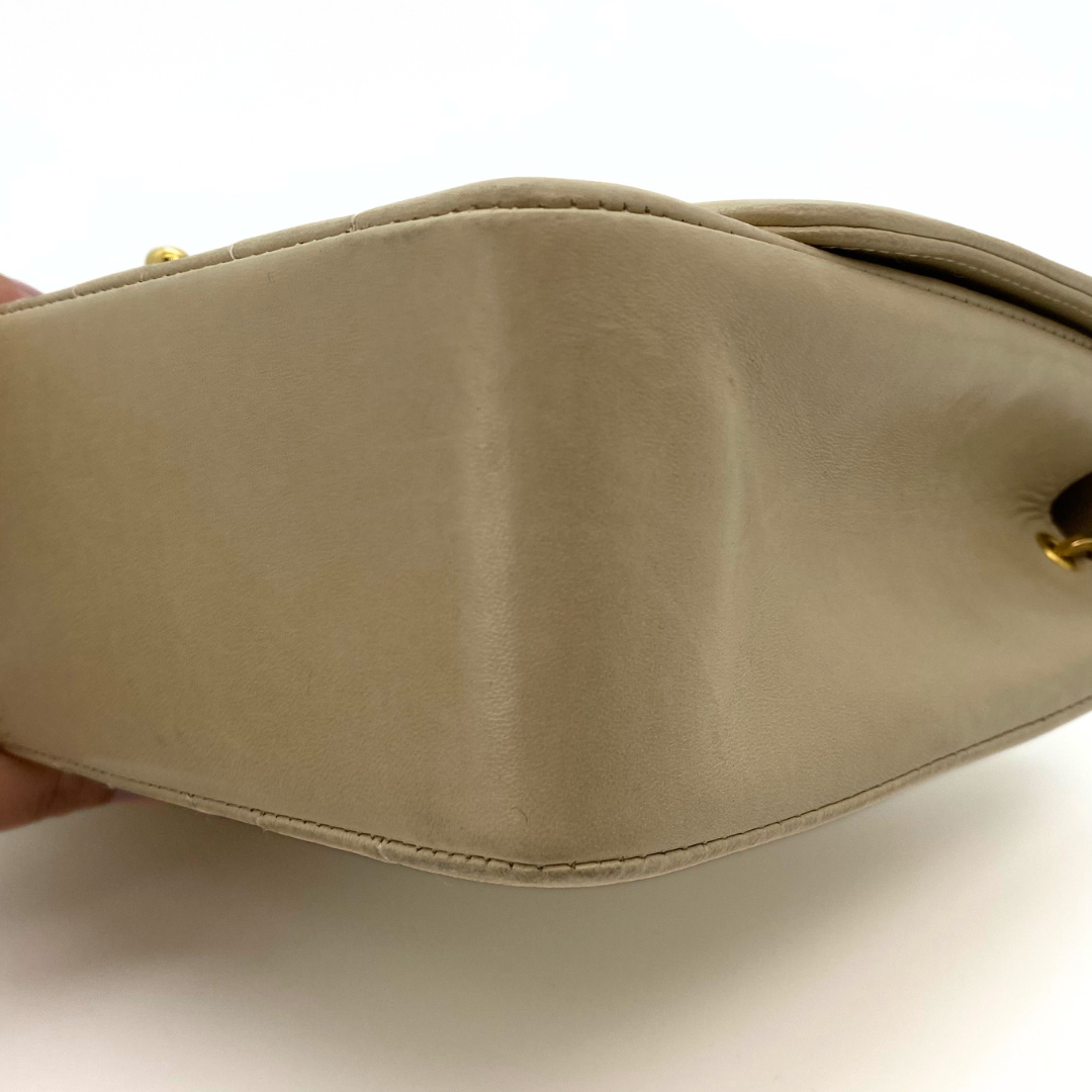 Levy, 2 Series Medium Diana Beige Lambskin with seal only