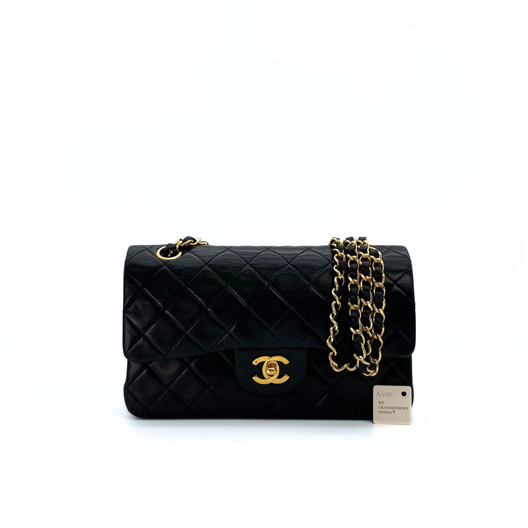 Nico, 1 Series Small Classic Flap Black Lambskin with seal and card