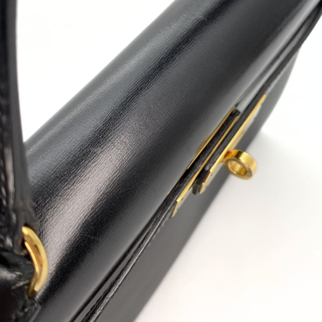 Malin, 1966 Kely 32 Retourne Black Boxcalf with stamp V