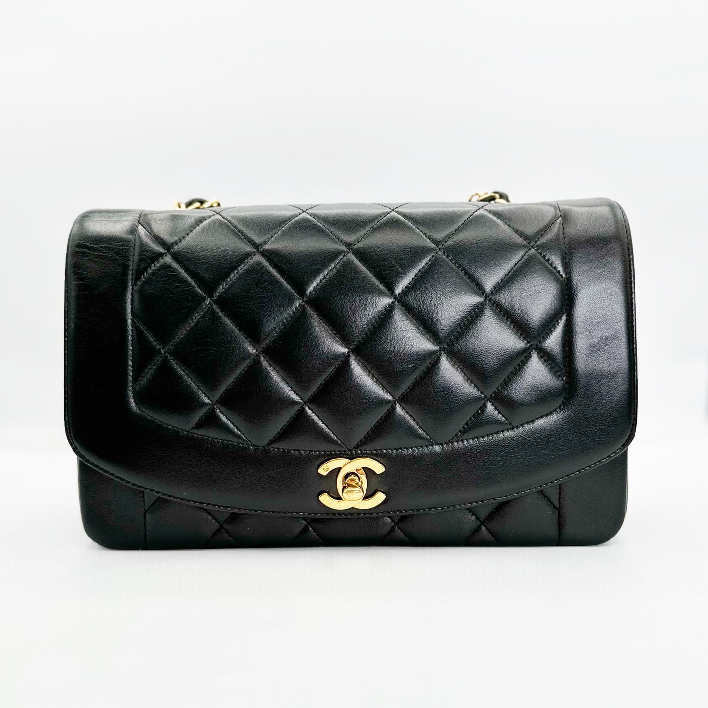 Jhene, Vintage Authentic Chanel 2 series medium black lambskin diana with seal and card