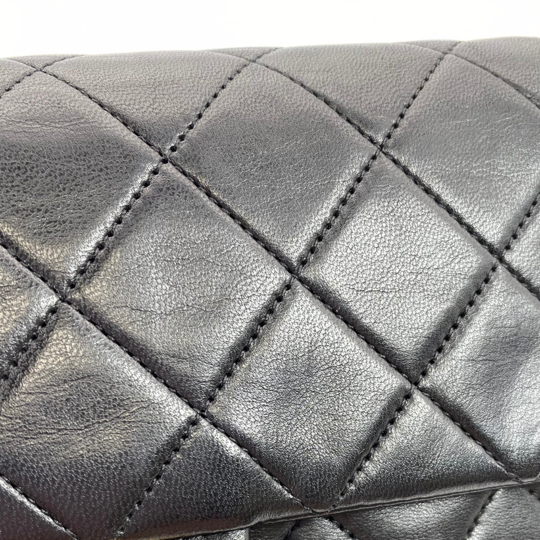 Azusa, 1 Series Square 20 Black Lambskin with seal and card