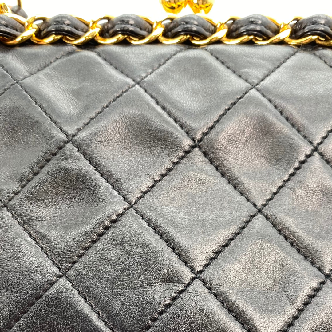 Gawin, 3 Series Mini Kisslock Black Lambskin with seal and card