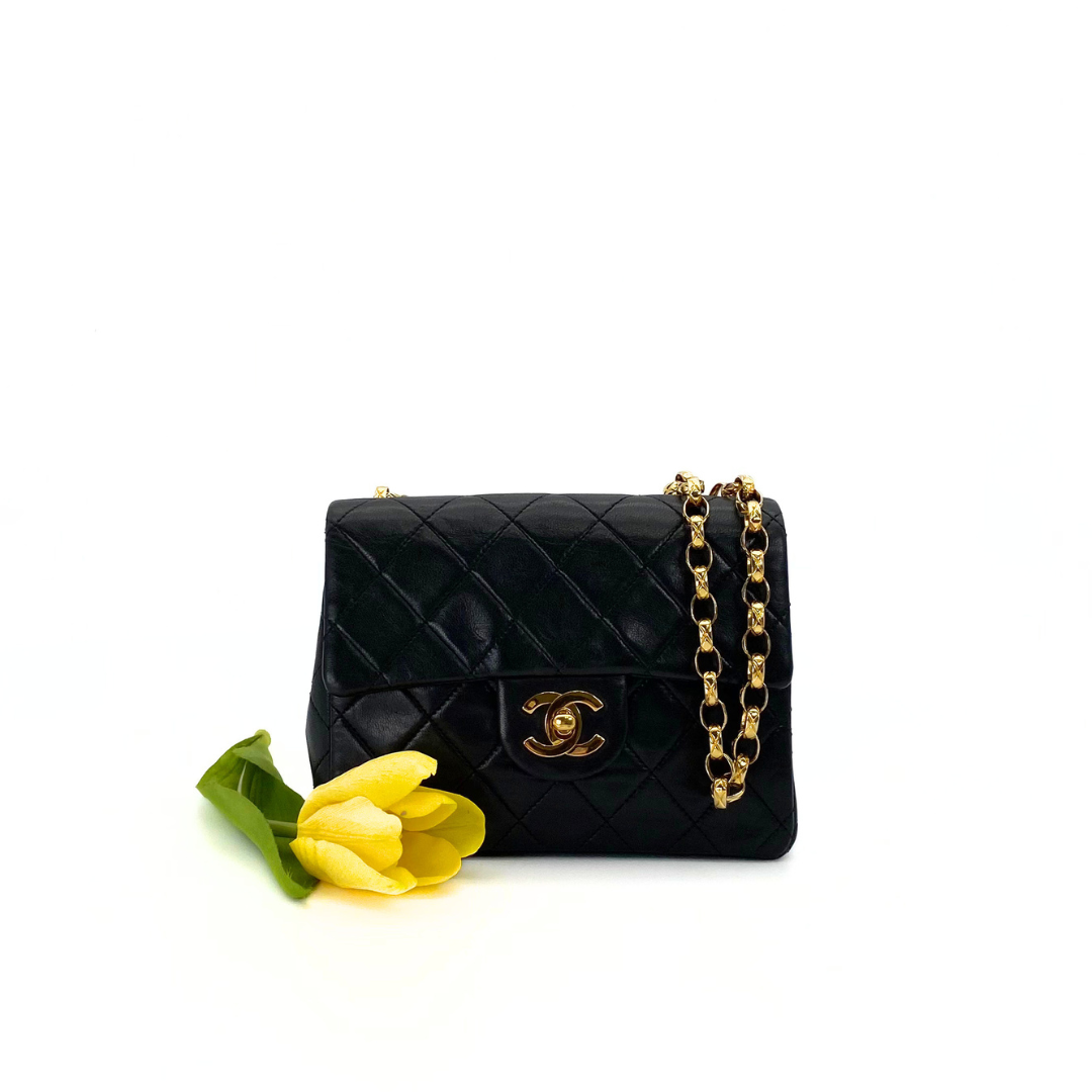 Hayato, 2 Series Mini Sq17 Black Lambskin with Bijoux Chain with seal only