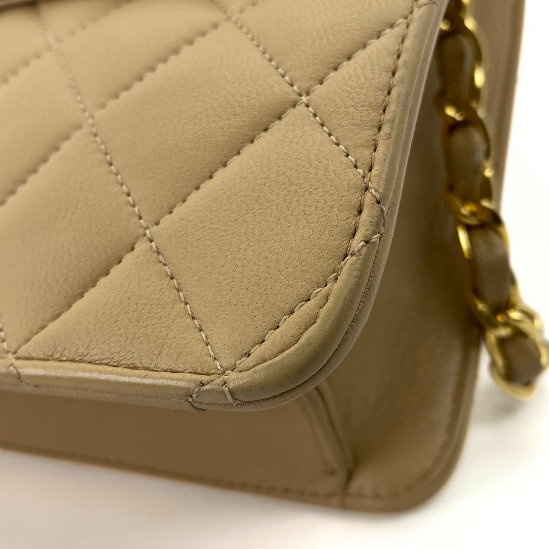 Yejun, 1 Series Double Turn Lock Beige Lambskin with seal and card