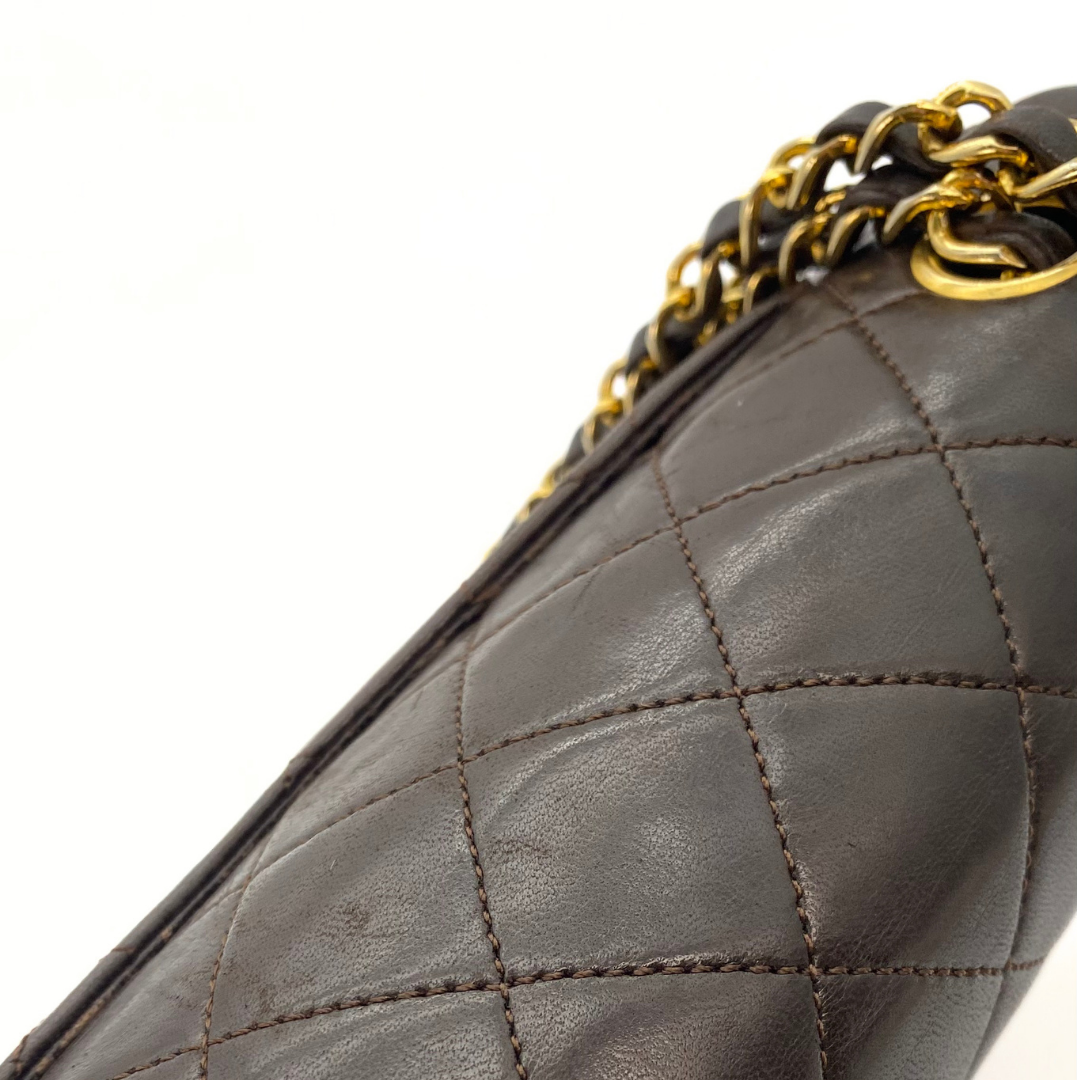 Leandro, 1 Series Small Classic Flap Brown Lambskin with seal only