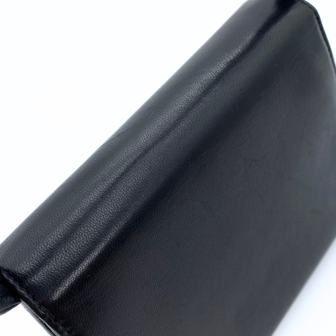 Makoto, 4 Series Turnlock Black Lambskin with seal and card