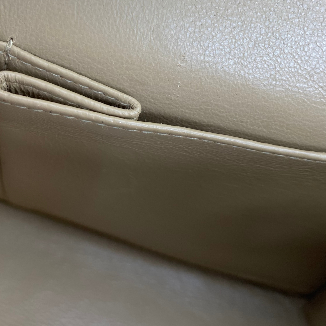 Jiwoo, 2 Series Small Classic Flap Beige Lambskin with seal and card