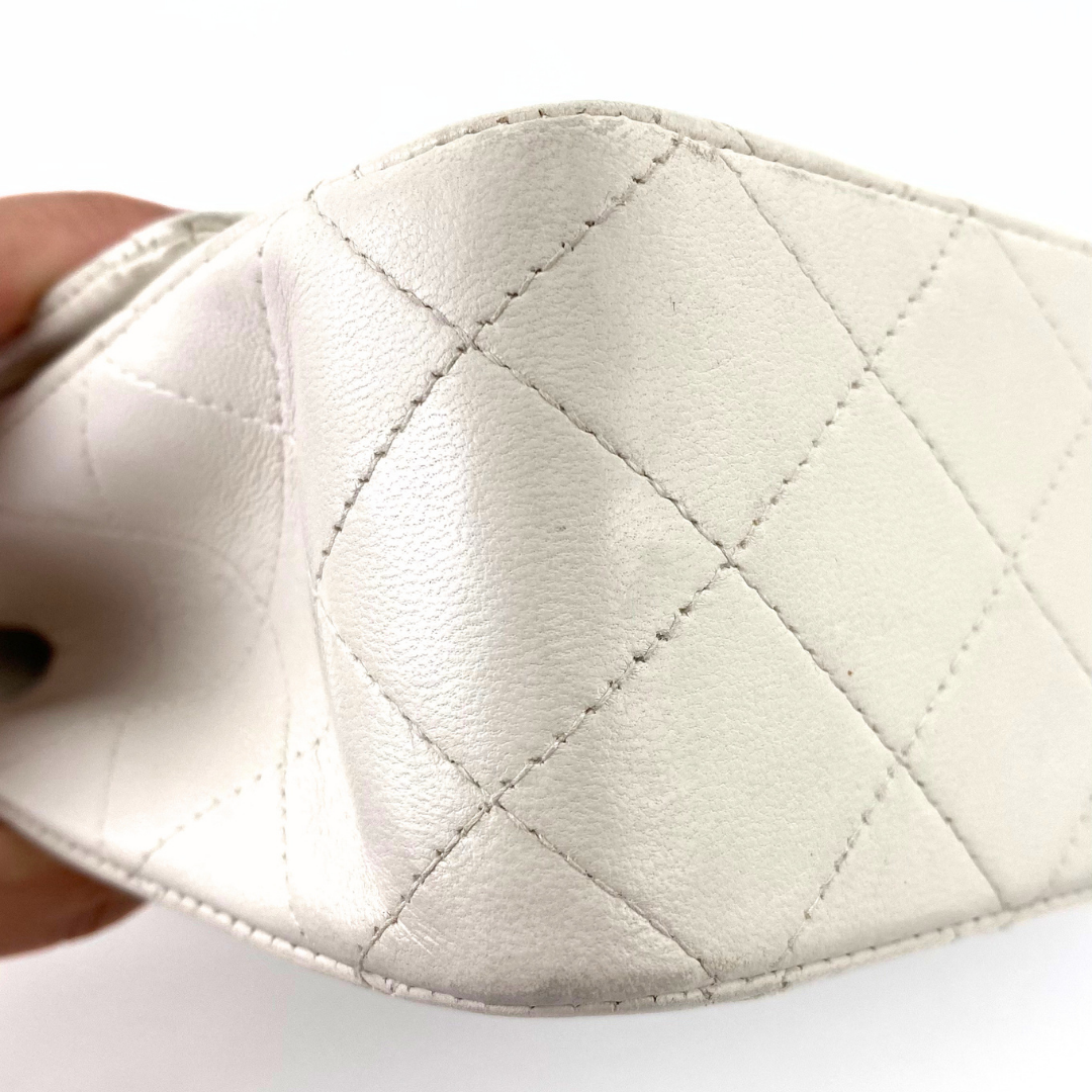 Sunwoo, 6 Series Medium Classic Flap White Lambskin wtih seal and card