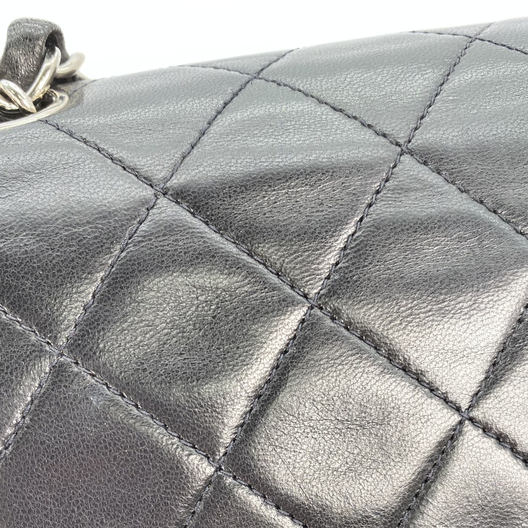 Thiago, 5 Series Medium Black Lambskin Silver Hardware with seal and card