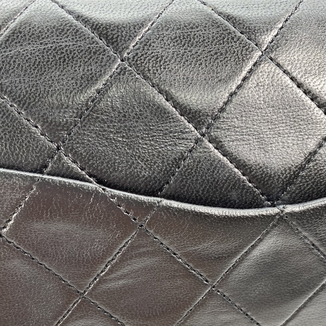 Zinnia, 1 Series Small Classic Flap Black Lambskin with seal only