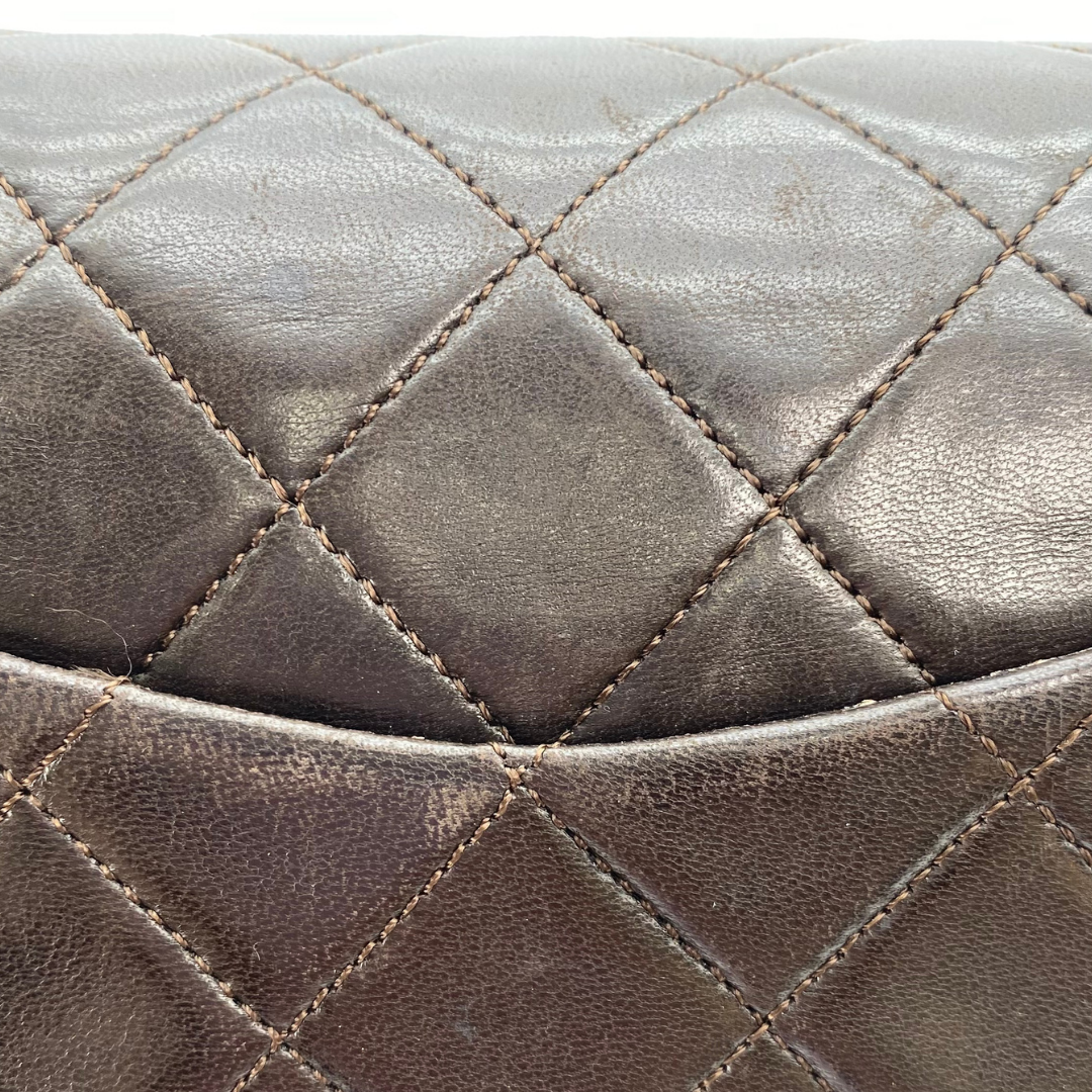 Leandro, 1 Series Small Classic Flap Brown Lambskin with seal only