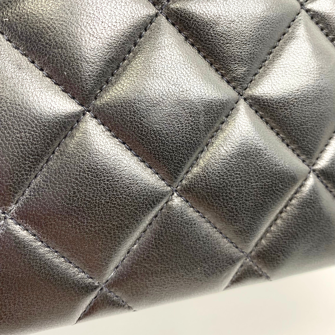 Shiori, 3 Series Medium Diana Black Lambskin with seal and card