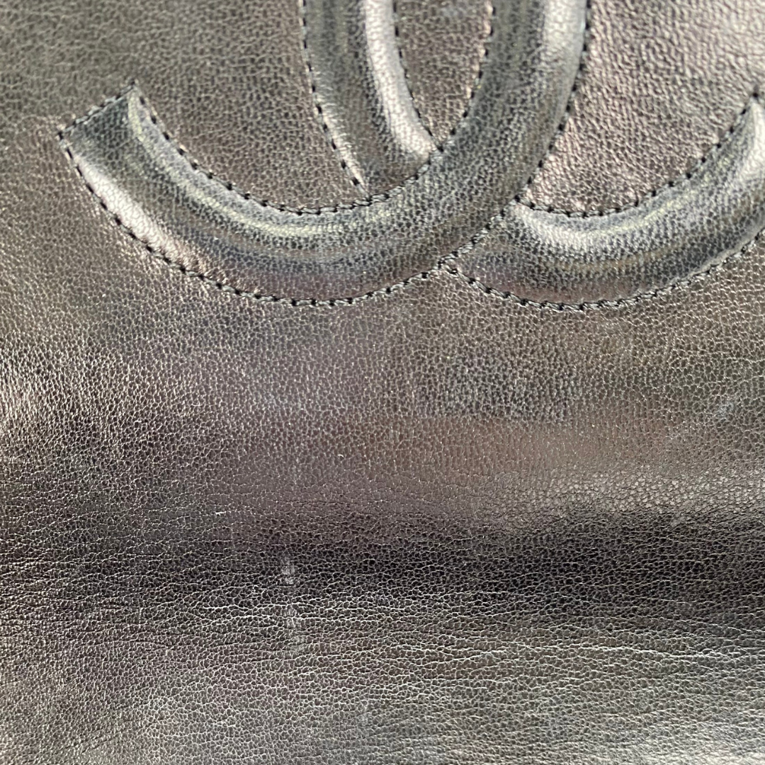 Beckett, 1 Series Small Full Flap Black Lambskin with seal and card