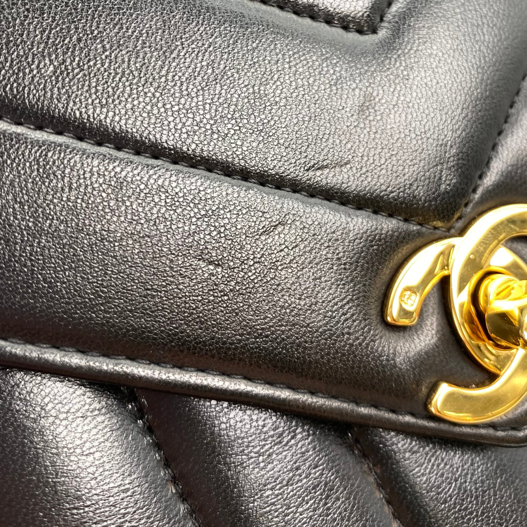 Eunho, 2 Series Single Flap Chevron Black Lambskin with seal and card