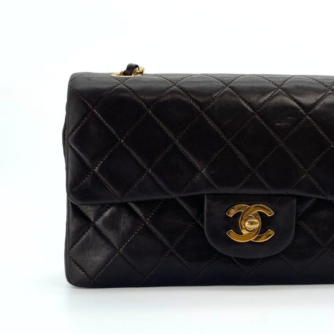 Leandro, 1 Series Small Classic Flap Brown Lambskin with seal only