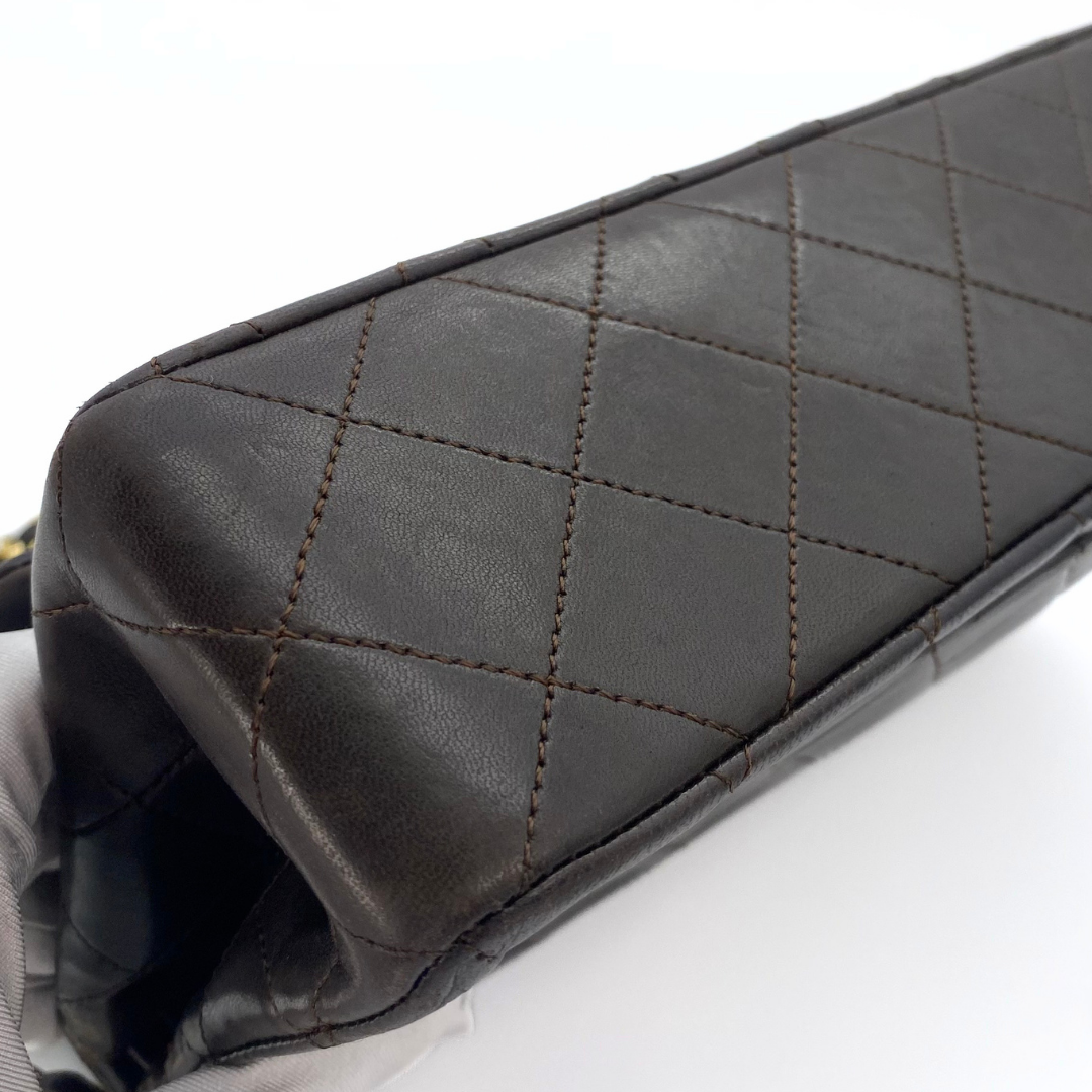 Leandro, 1 Series Small Classic Flap Brown Lambskin with seal only