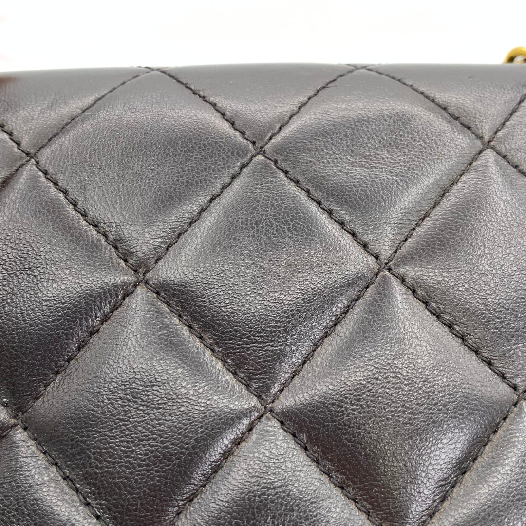Subaru, 3 Series Medium Classic Flap Black Lambskin with seal and card