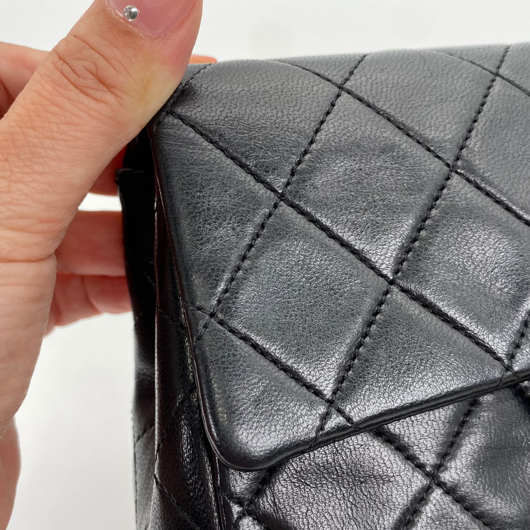 Hayato, 2 Series Mini Sq17 Black Lambskin with Bijoux Chain with seal only