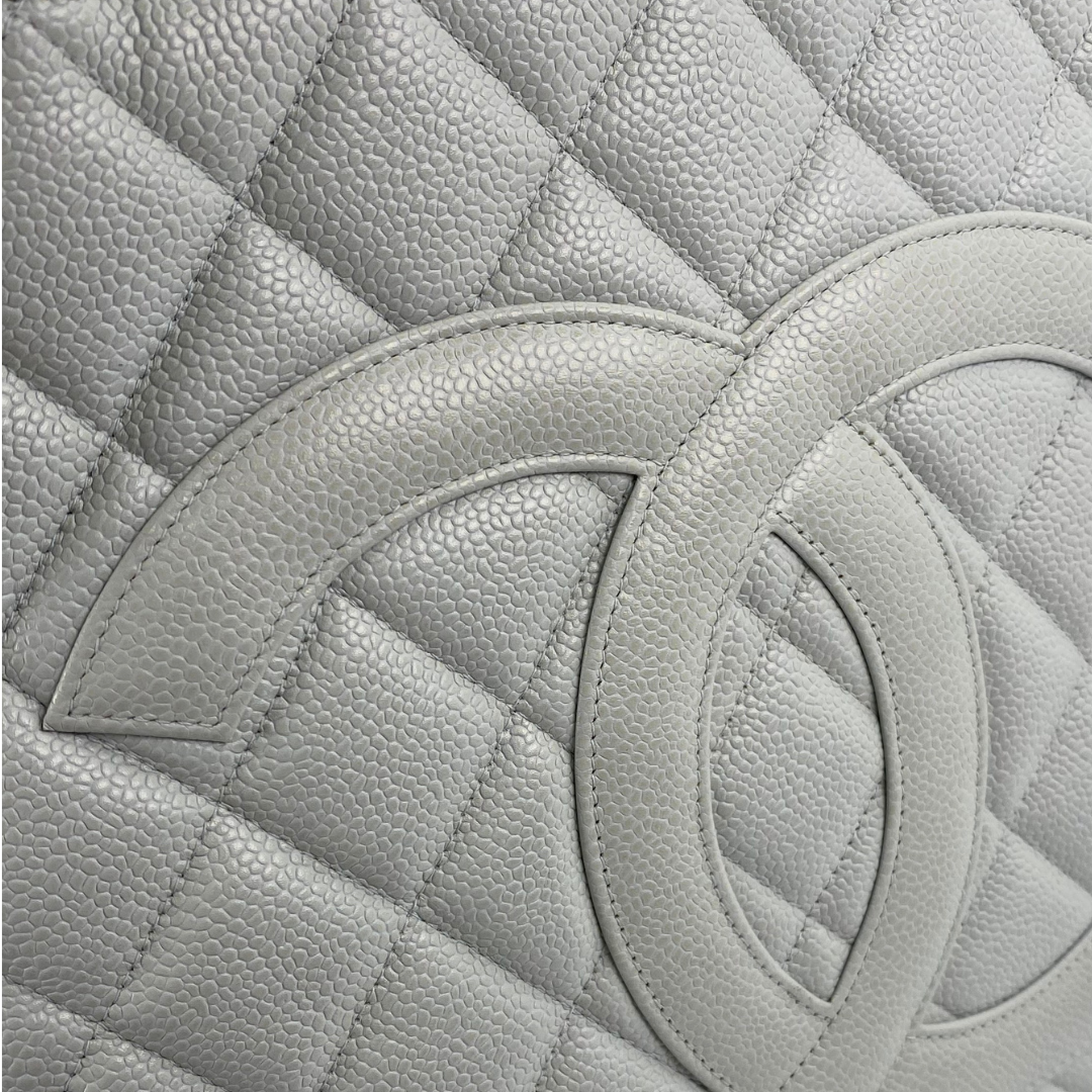 Preston, 7 Series Medallion Tote Light Blue Caviar with seal and card