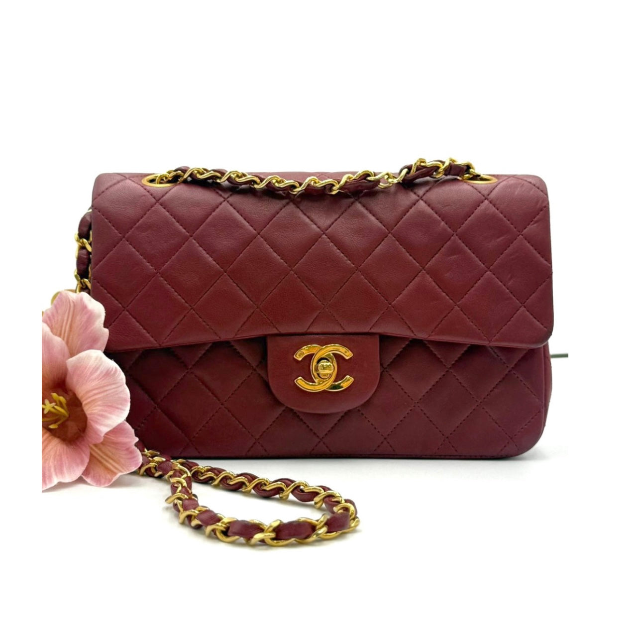 Dahlia, 1 series small classic flap burgundy lambskin with contrast black lining seal and card