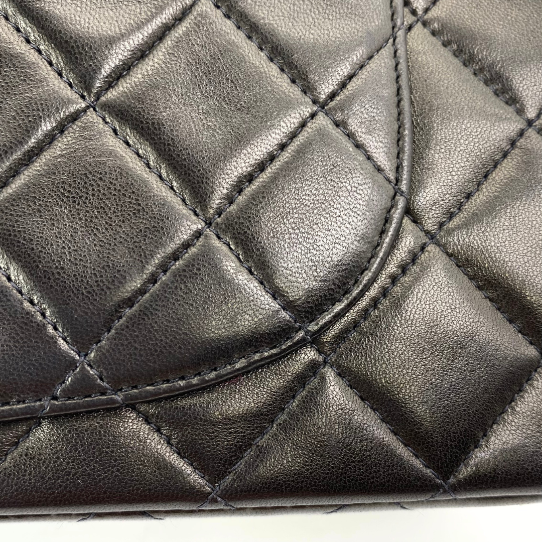 Iloma, 2 Series Small Classic Flap Black Lambskin with seal and card