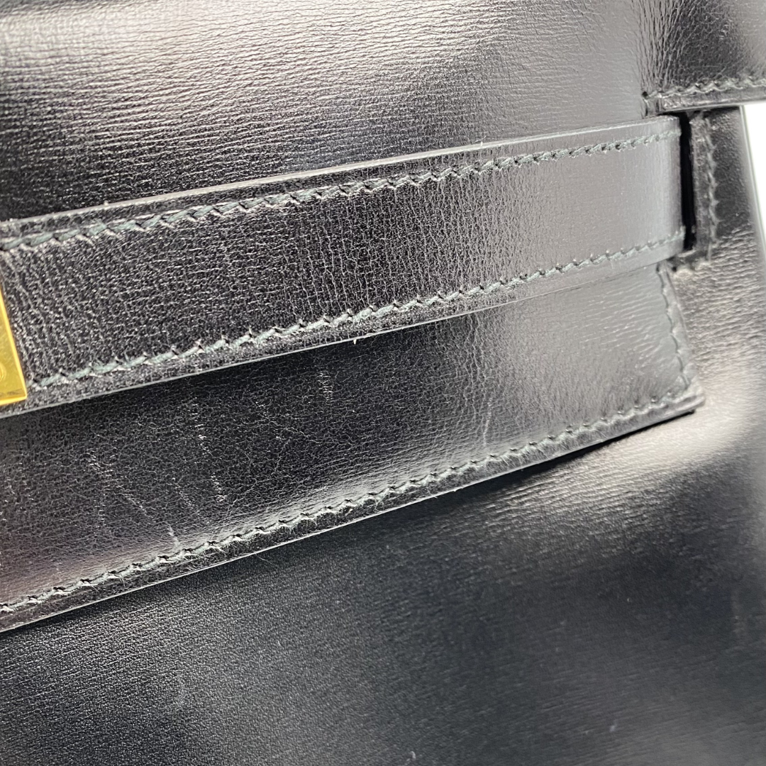 Malin, 1966 Kely 32 Retourne Black Boxcalf with stamp V