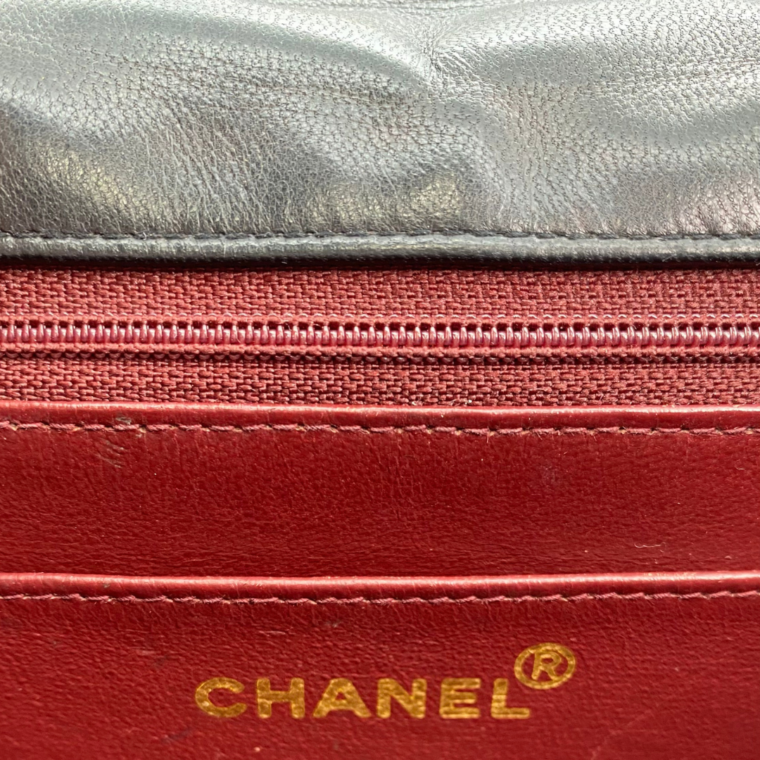 Xarena, 2 Series Curved Stitch Black Lambskin with seal and card