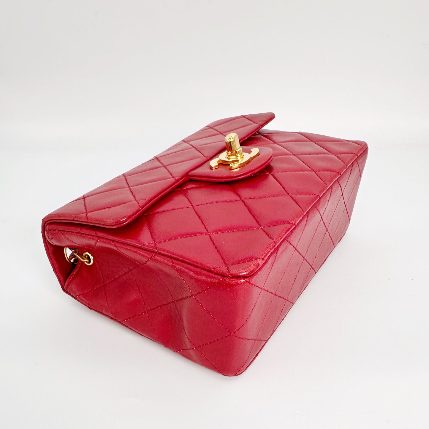 Chou, Vintage Authentic Chanel 1 series 17cm square mini red lambskin with seal