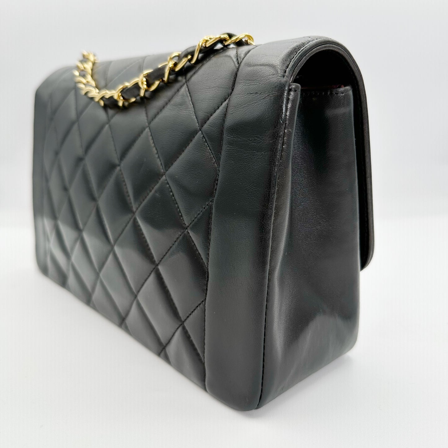 Jhene, Vintage Authentic Chanel 2 series medium black lambskin diana with seal and card