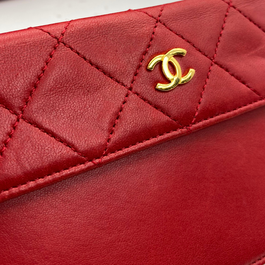Hiroki, 1 Series Red Lambskin Horizon Flap Gold Hardware with seal only